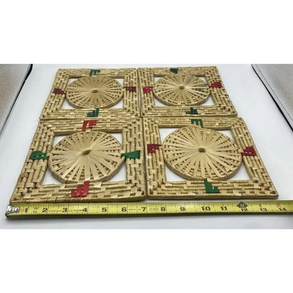 Vintage Hot Pad Trivets Set Of 4 Woven Wicker Straw Rattan Raffia Square 7” X 7”